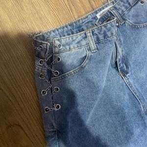 Colorful Natalie denim jeans with chains